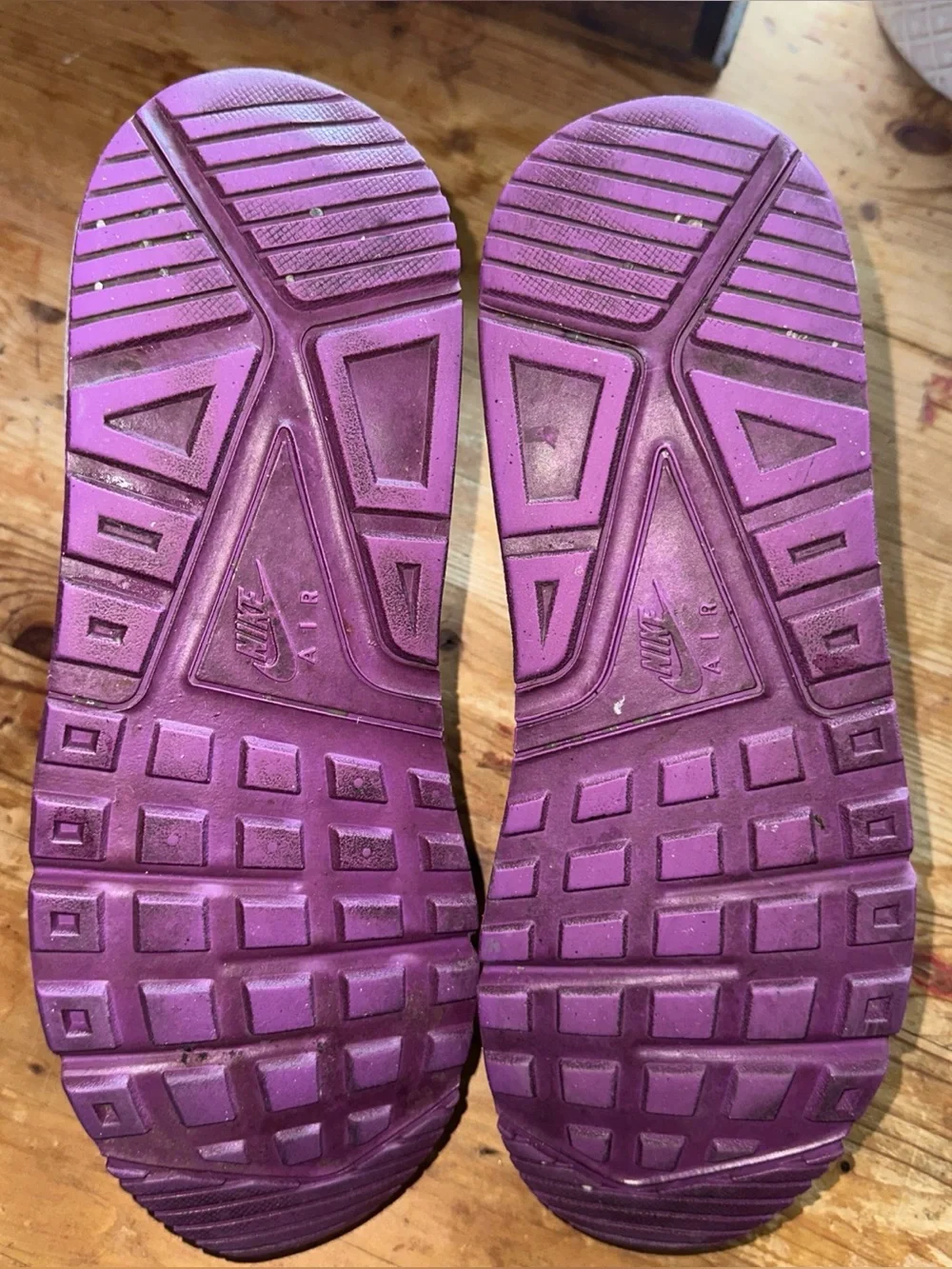 Nike Air Max Correlate Womens Size 9.5 White Gray Purple Shoes Sneakers